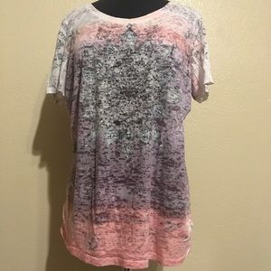 1X Women's White Short Sleeve Round neck Graffic T-Shirt Size 1X Large